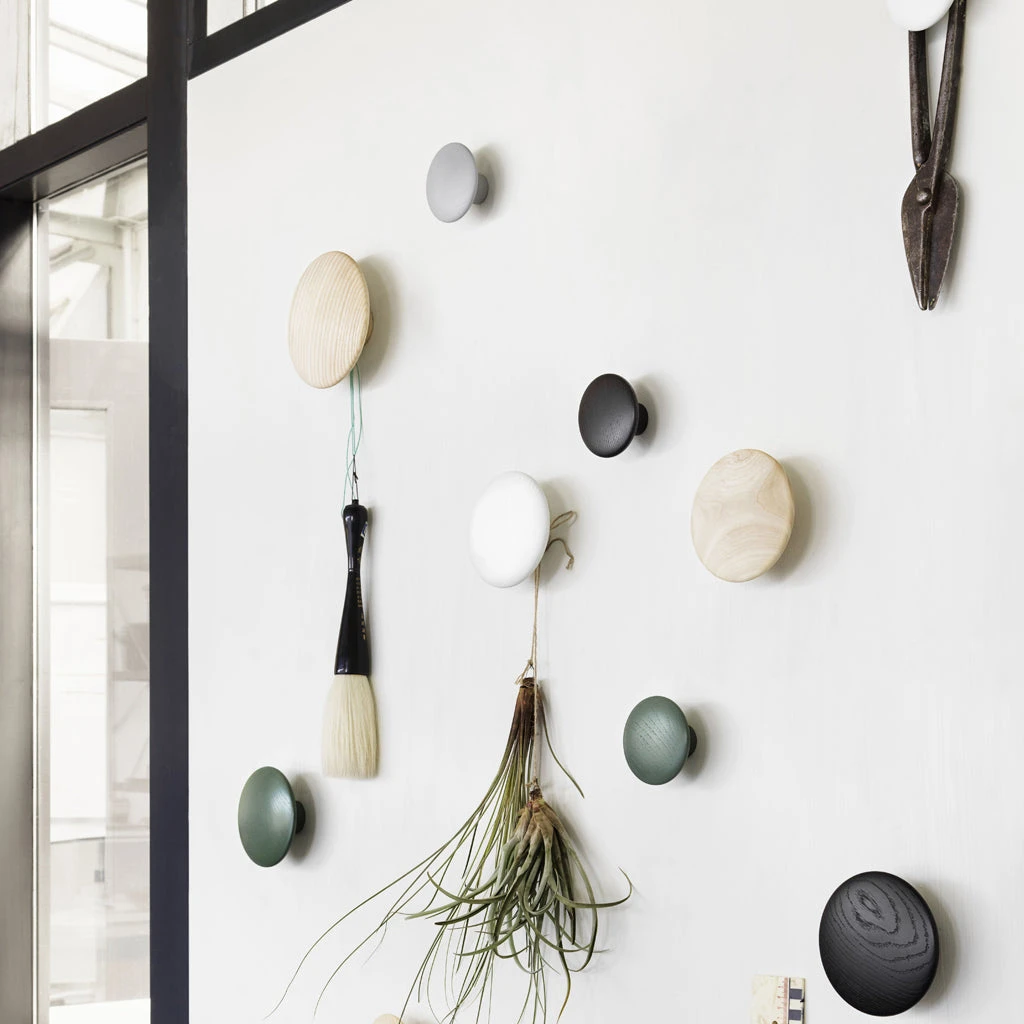 Muuto Dots Hooks Wood Set White - Image 2