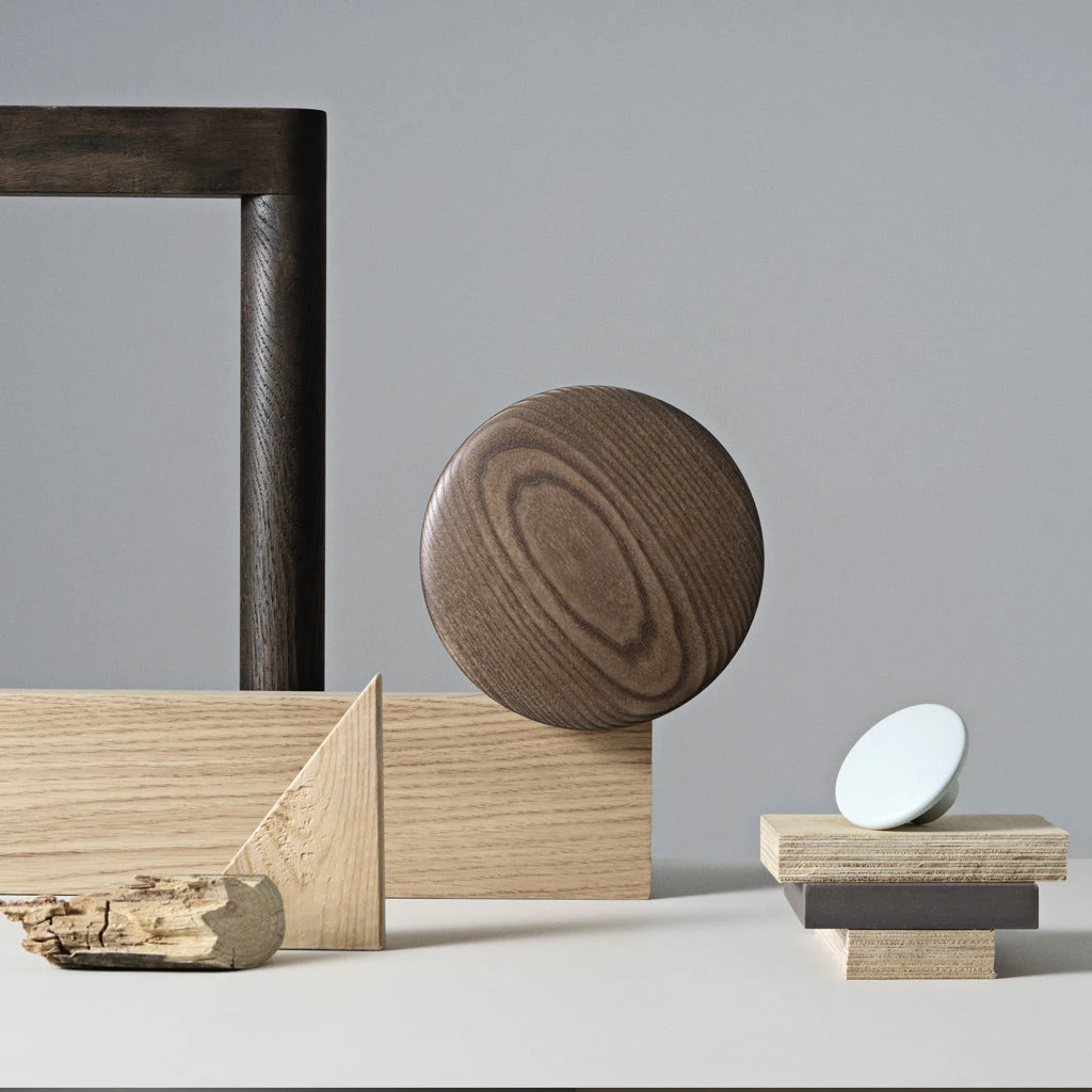 Muuto Dots Hook Wood Stained Dark Brown Extra Small - Image 2