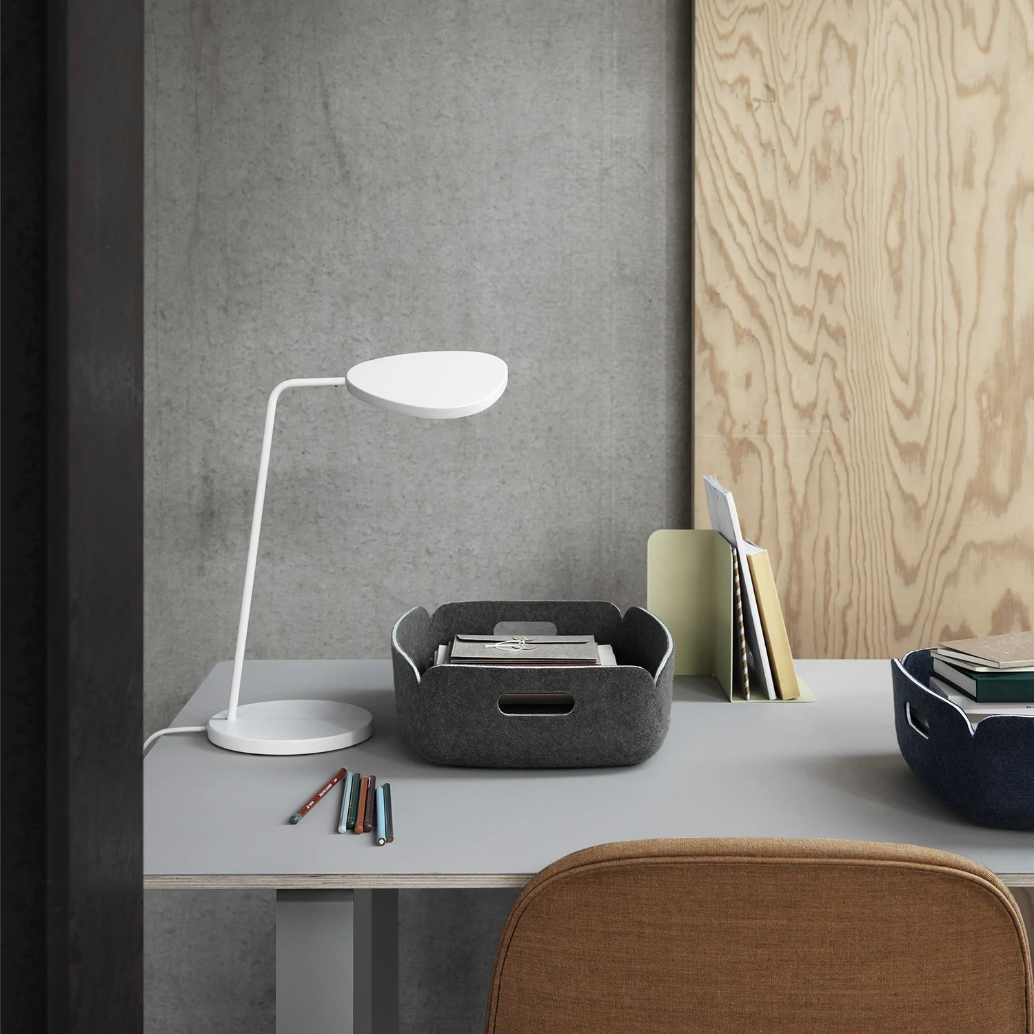 Muuto | Leaf Table Lamp | White - Image 7