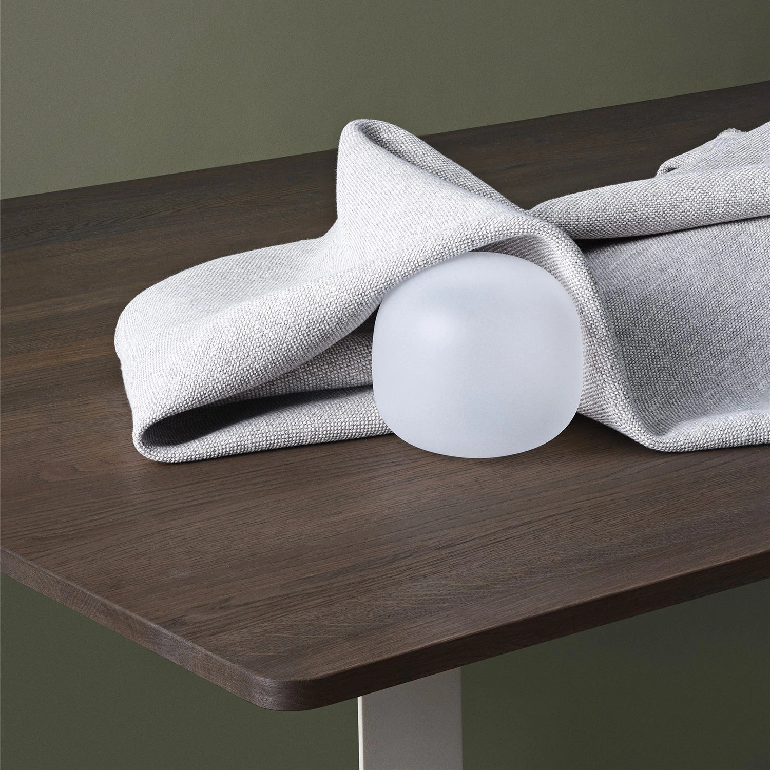 Muuto | 70/70 Table | Solid Smoked Oak + Black Base 225x90cm - Image 6