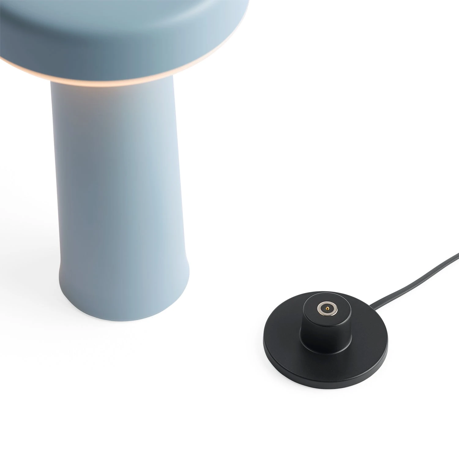 Muuto | Ease Portable Lamp | Light Blue - Image 3