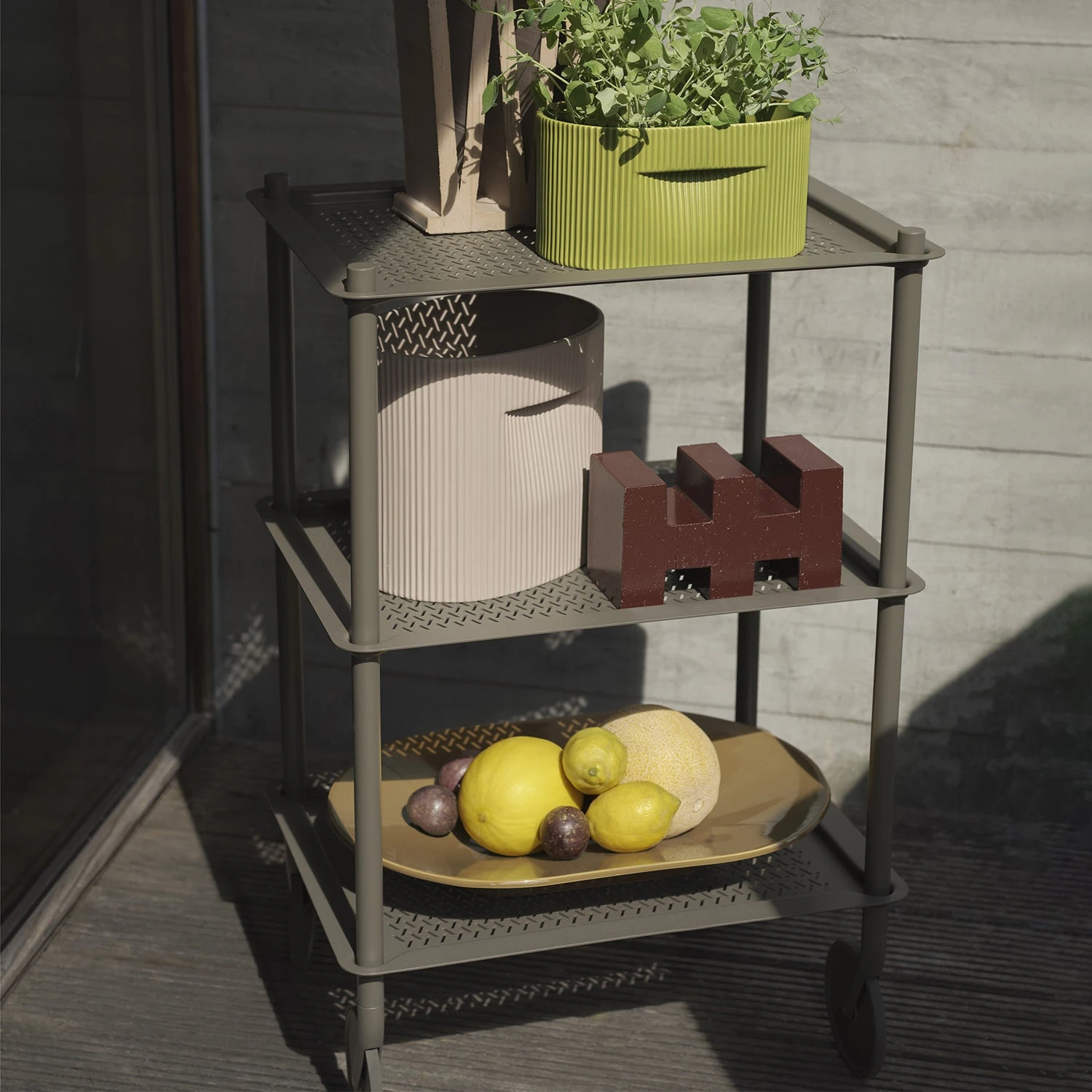 Muuto | Flow Trolley 3 Layer | Taupe - Image 3