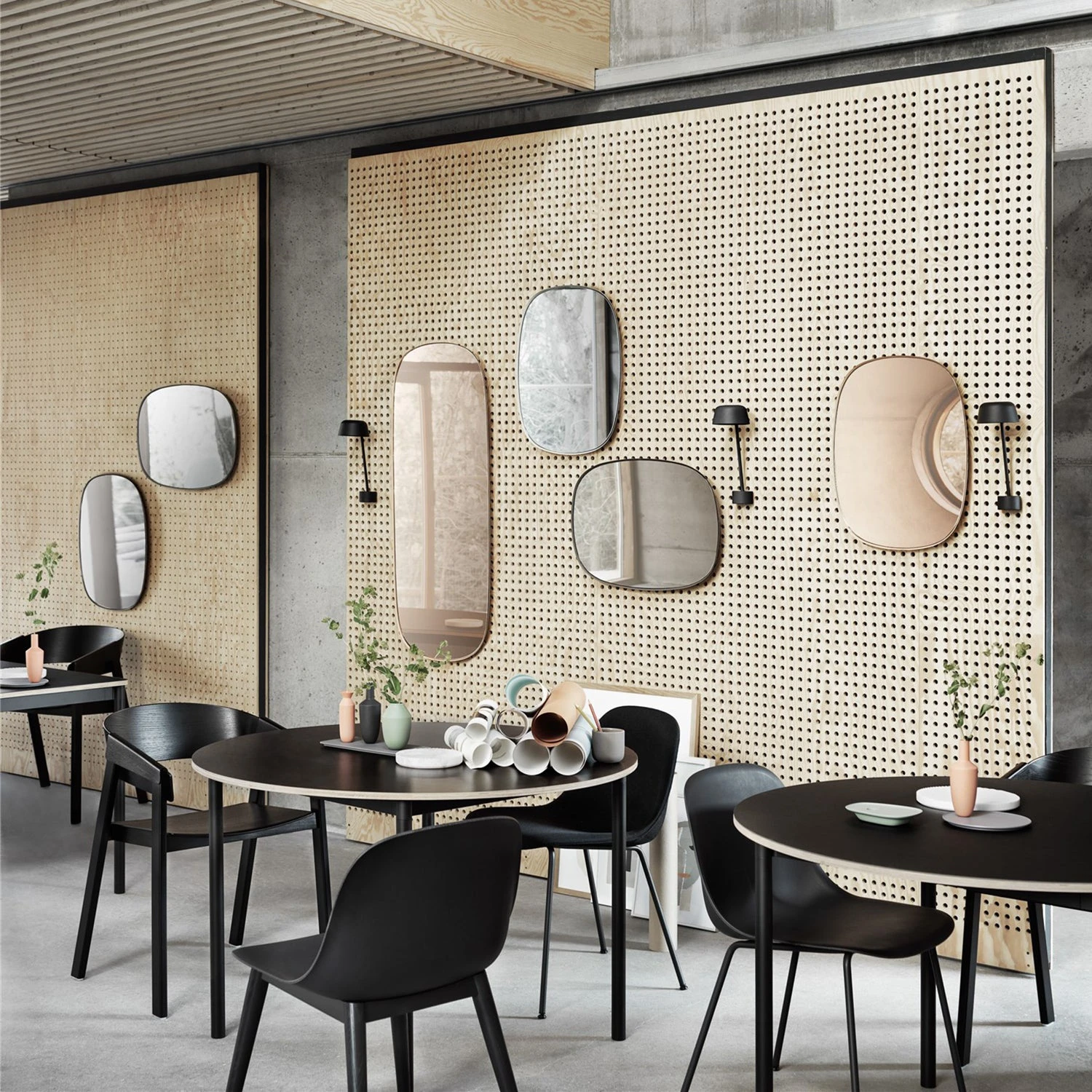 Muuto | Framed Mirror | Grey + Clear Glass | Large - Image 10