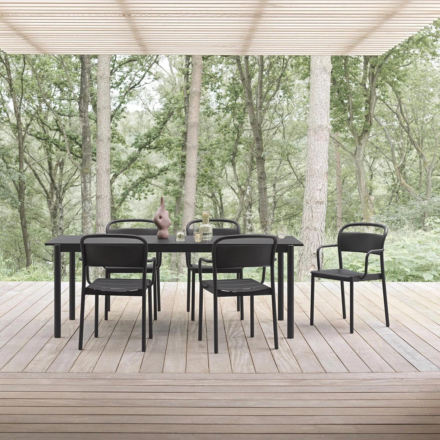 Muuto | Linear Steel Armchair | Anthracite Black - Image 4