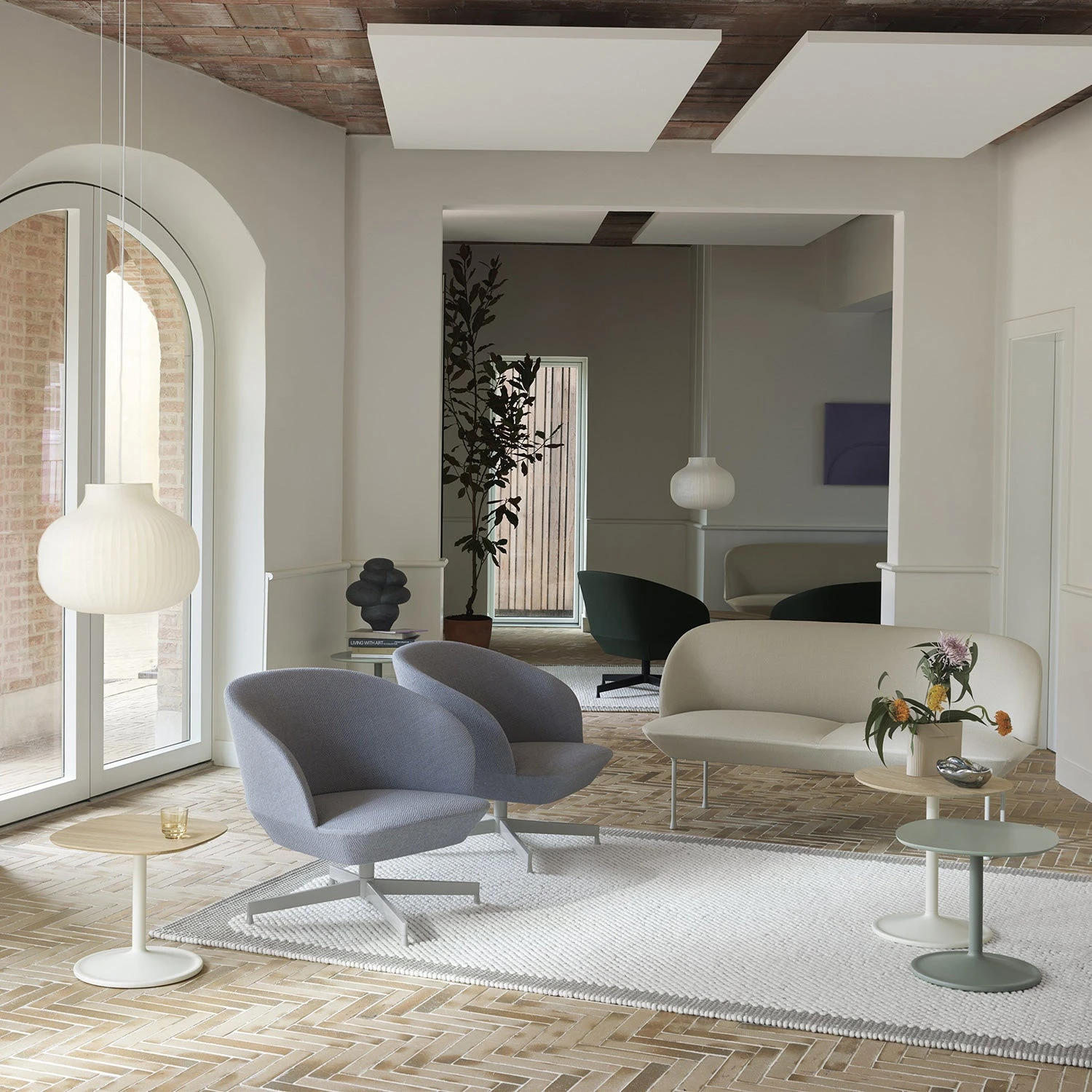 Muuto | Oslo Lounge Chair | Swivel Base | Vidar 146 + Grey Legs ~ DC - Image 4