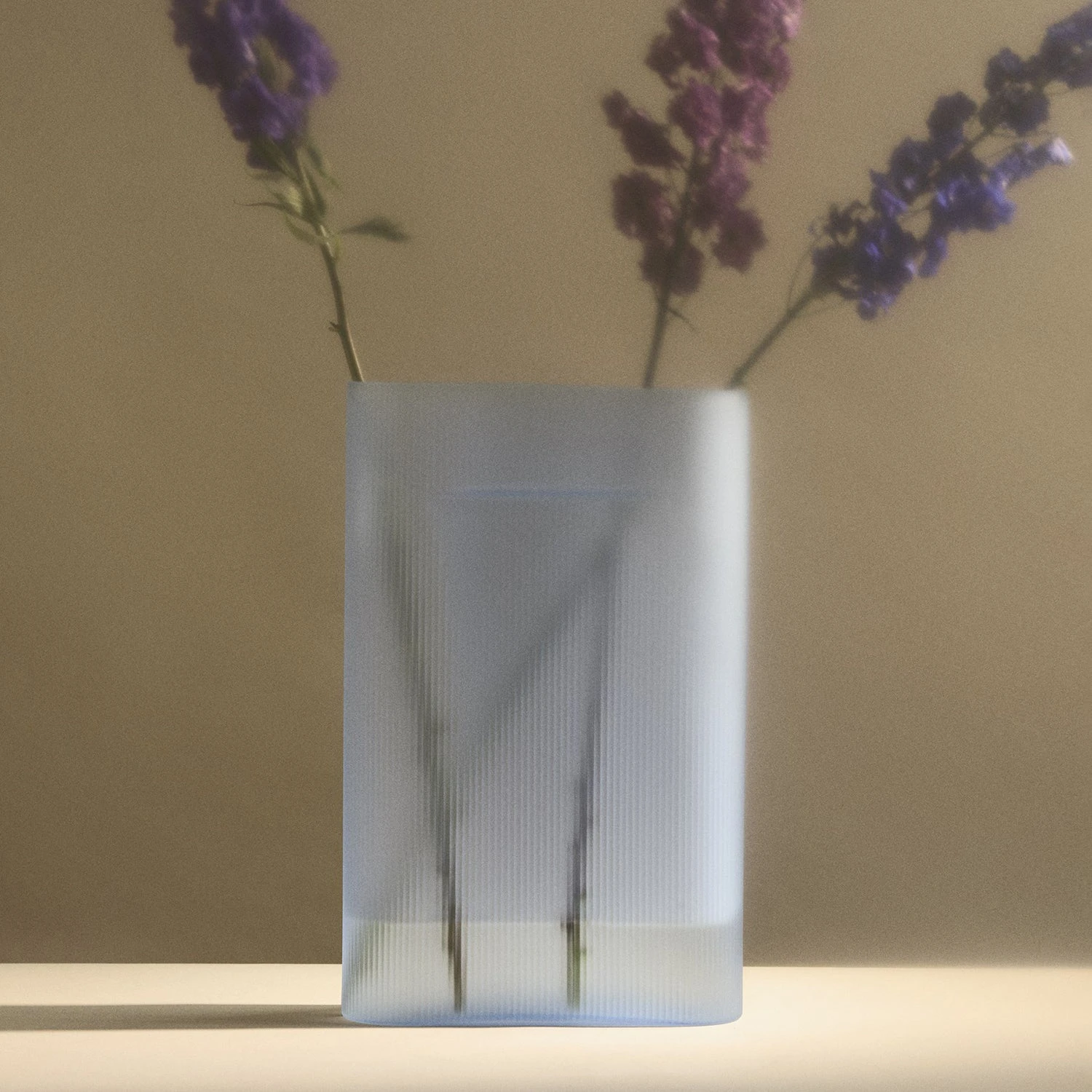 Muuto | Ridge Vase | Light Blue 35cm - Image 2