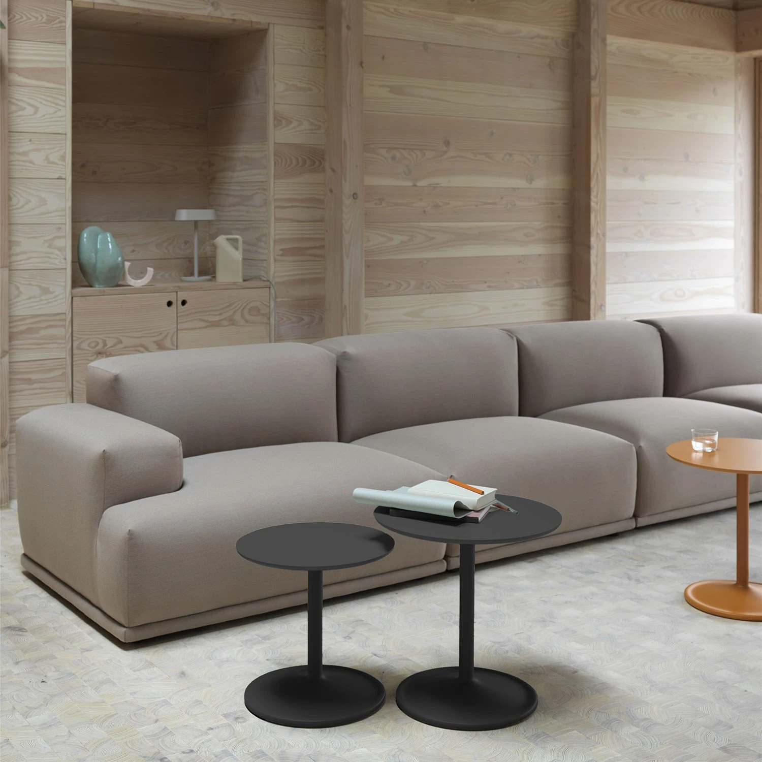 Muuto | Soft Side Table 41x40cm | Black Nanolaminate + Black - Image 2