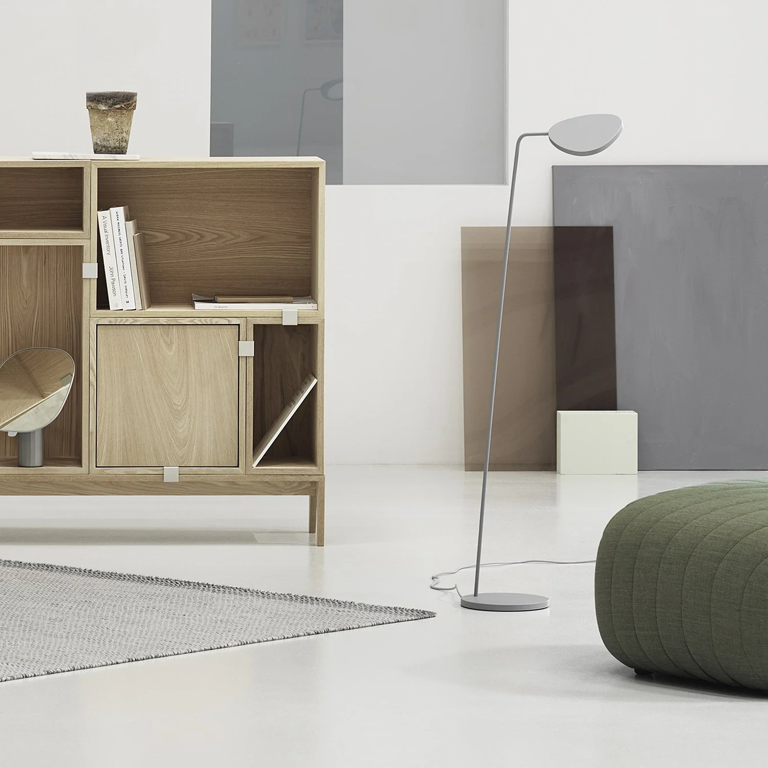 Muuto | Leaf Floor Lamp | Grey - Image 15